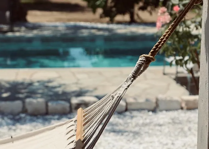 Iriti's & Dahlia Πλατανίδια