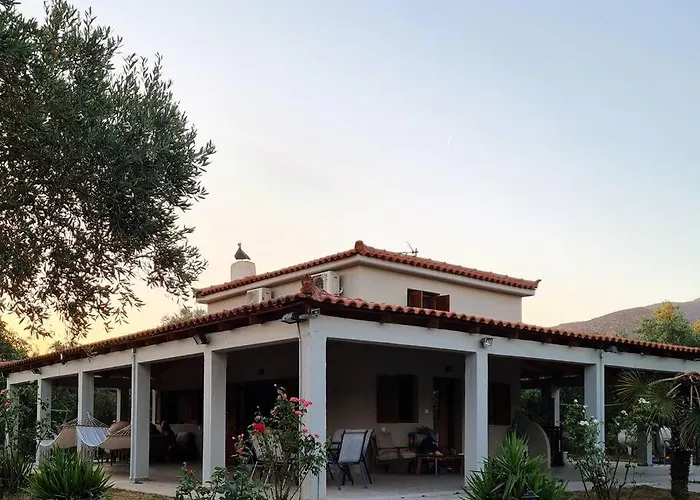 Iriti's & Dahlia Βίλα *