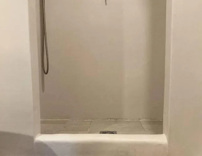 Βίλα Iriti's & Dahlia