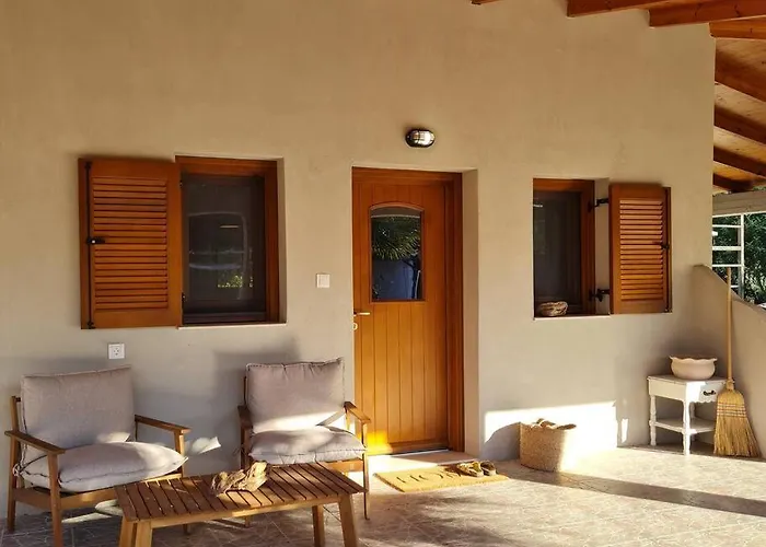 Iriti's & Dahlia Βίλα Πλατανίδια