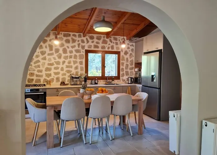 Βίλα Iriti's & Dahlia *