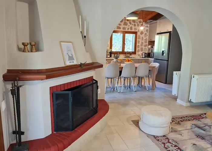 Βίλα Iriti's & Dahlia