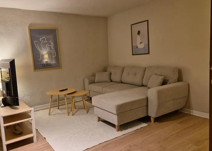 Iriti's & Dahlia Βίλα